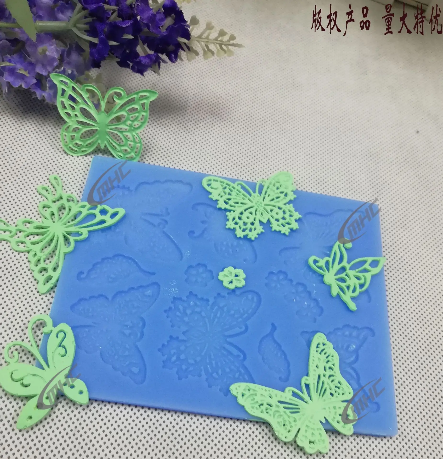 Small Butterfly Lace Mat Silicone Mold For Chocolate Epoxy Resin Coasters Sugar Craft Baking Cake Lace Decoration Tool
Small Butterfly Lace Mat Silicone Mold For Chocolate Epoxy Resin Coasters Sugar Craft Baking Cake Lace Decoration Tool