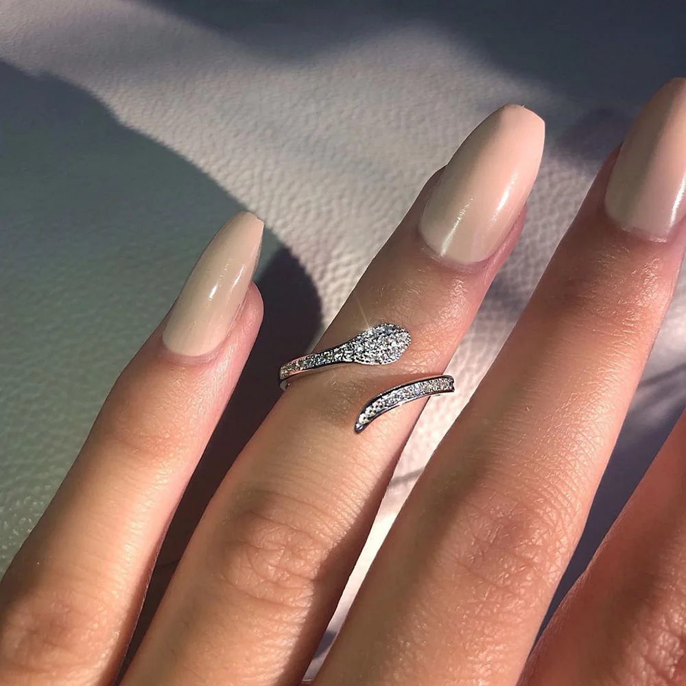 Goth Zircon Snake Rings For Women Stainless Steel Silver Color Vintage Animal Finger Ring Wedding emo Jewelry Gift Bijoux Femme
Goth Zircon Snake Rings For Women Stainless Steel Silver Color Vintage Animal Finger Ring Wedding emo Jewelry Gift Bijoux Femme