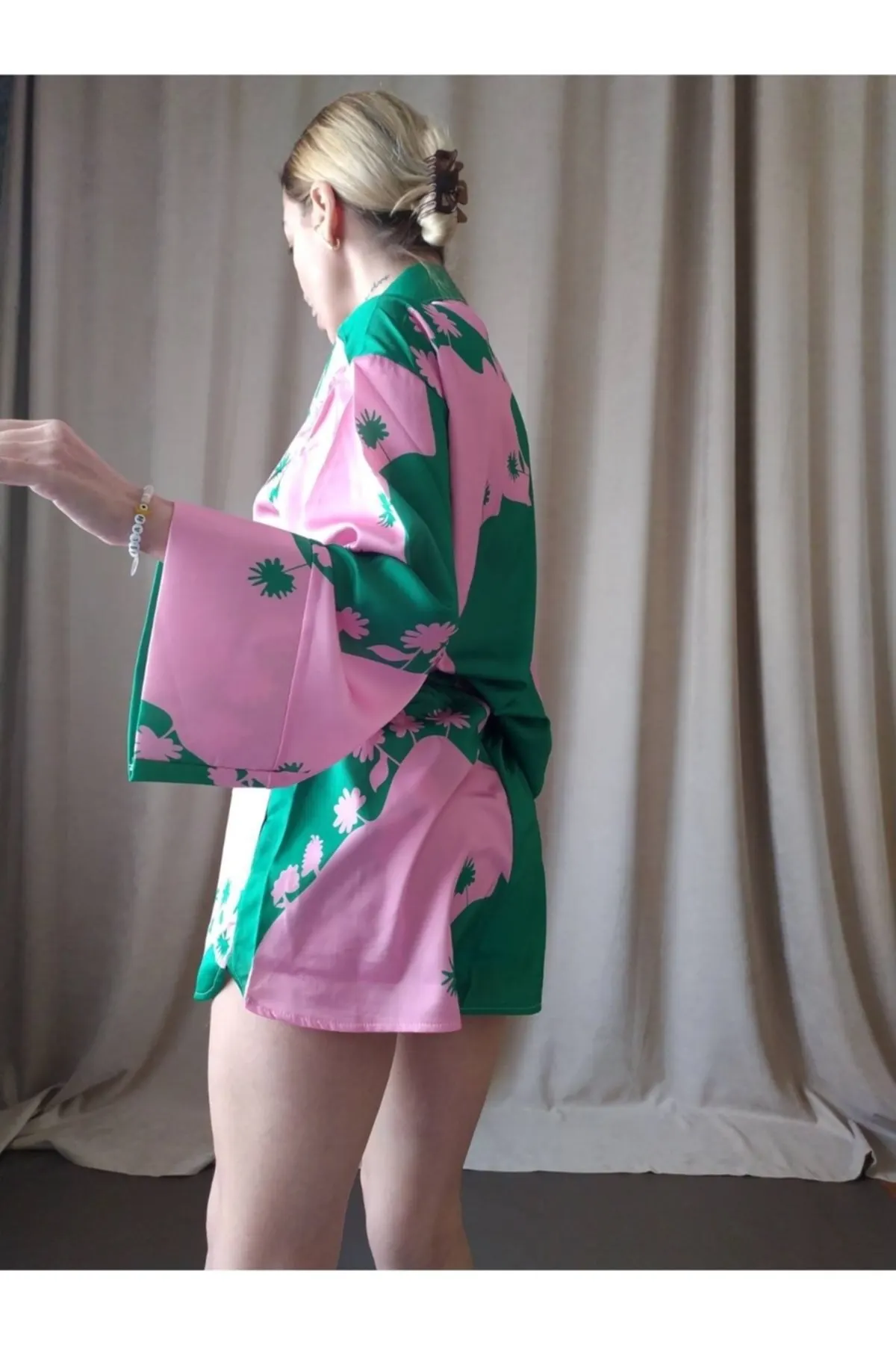 Women's Shorts Floral Mini With Slit New Summer Fashion Bermuda Basic Short Pants Mini Trousers Short Pants
Women's Shorts Floral Mini With Slit New Summer Fashion Bermuda Basic Short Pants Mini Trousers Short Pants