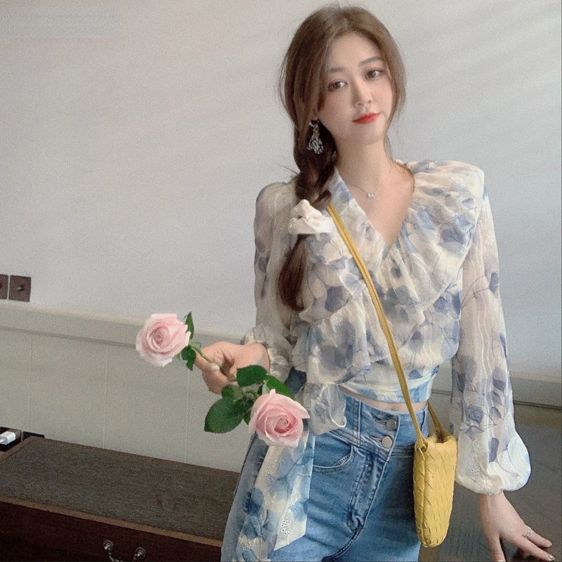 Blouses Women Ulzzang Aesthetic Retro All-match Elegant Fashion Floral Vintage Ruffles Summer College Chiffon Design 2021 Classy
Blouses Women Ulzzang Aesthetic Retro All-match Elegant Fashion Floral Vintage Ruffles Summer College Chiffon Design 2021 Classy