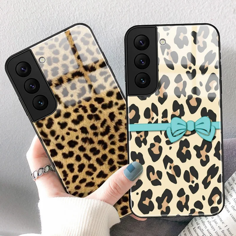 Leopard Print Case for Samsung Galaxy S21 S20 S22 Ultra Plus S20 FE S10 5G S9 S8 Plus S10E Note 20 10 Lite 9 Tempered Glass Capa
Leopard Print Case for Samsung Galaxy S21 S20 S22 Ultra Plus S20 FE S10 5G S9 S8 Plus S10E Note 20 10 Lite 9 Tempered Glass Capa