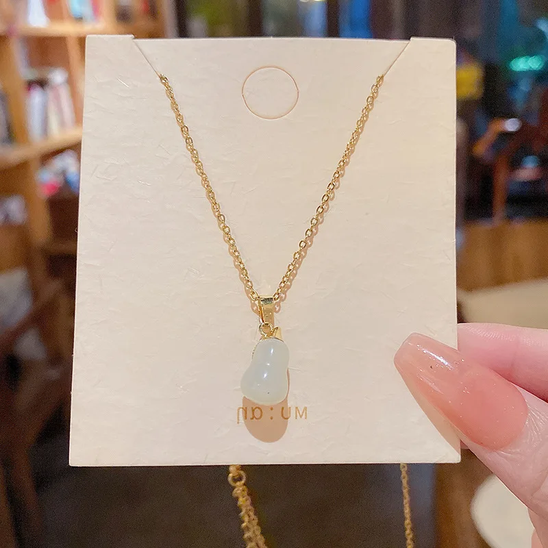 Luxury, Small Number, High Level Design, Double-sided Chalcedony Gourd, Titanium Steel Necklace, Female Ins, Fashionable
Luxury, Small Number, High Level Design, Double-sided Chalcedony Gourd, Titanium Steel Necklace, Female Ins, Fashionable