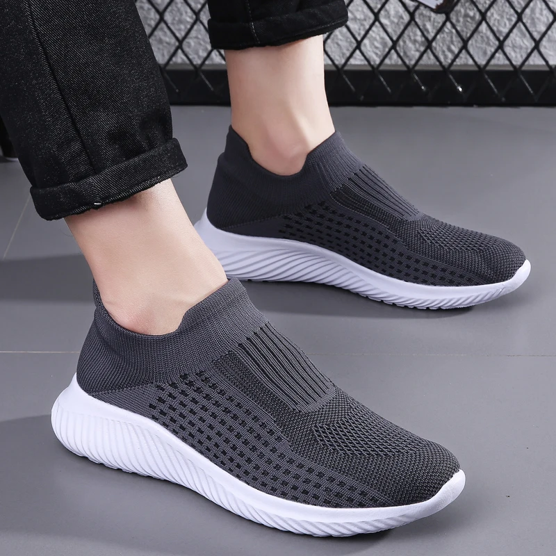 C07 Original Hot New Black Men Running Shoes Comfortable Sports Lightweight Sneakers low mens shoes
C07 Original Hot New Black Men Running Shoes Comfortable Sports Lightweight Sneakers low mens shoes