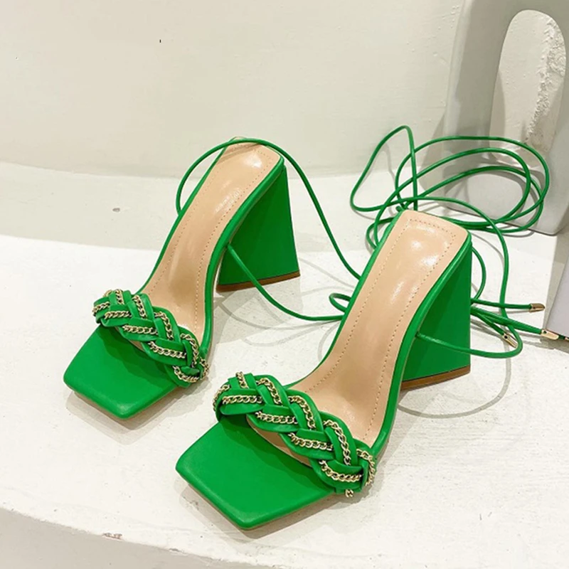 2022 Summer The New Fashion Design Open Toe Triangle Woven Sandals For Women Chunky Heels Orange Green Shoes
2022 Summer The New Fashion Design Open Toe Triangle Woven Sandals For Women Chunky Heels Orange Green Shoes