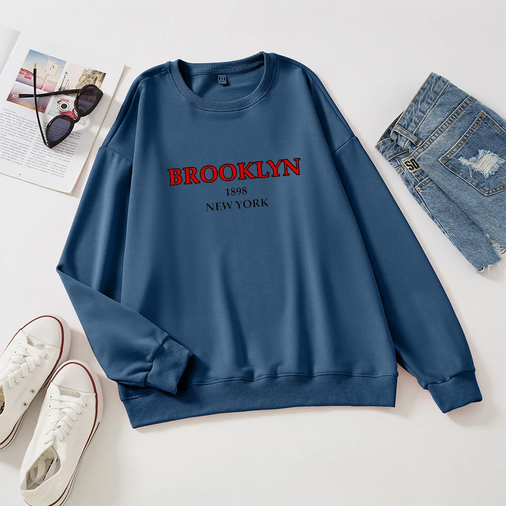 Женский свитшот с длинным рукавом, круглым вырезом и надписью
Женский свитшот с длинным рукавом, круглым вырезом и надписью