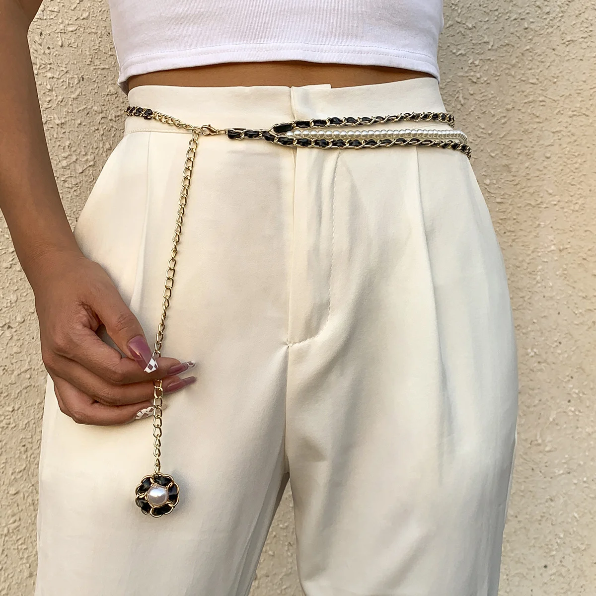 for Women Body Jewelry Temperament Pearl Flower Plate Body Chain Personality Fashion Geometry Pu Chain Waist Chain Female Sexy
for Women Body Jewelry Temperament Pearl Flower Plate Body Chain Personality Fashion Geometry Pu Chain Waist Chain Female Sexy