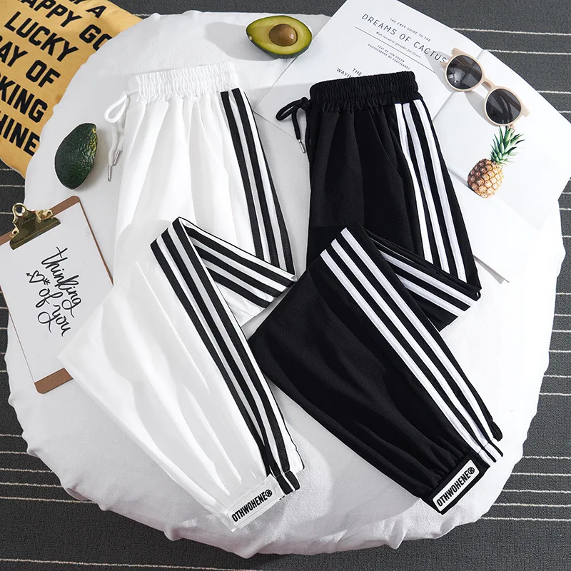 Korean Style Fashion Streetwear Women Clothes Female Lady Joggers Trousers Womens Sweatpants Girls Casual Black Pants Y2k Pants
Korean Style Fashion Streetwear Women Clothes Female Lady Joggers Trousers Womens Sweatpants Girls Casual Black Pants Y2k Pants