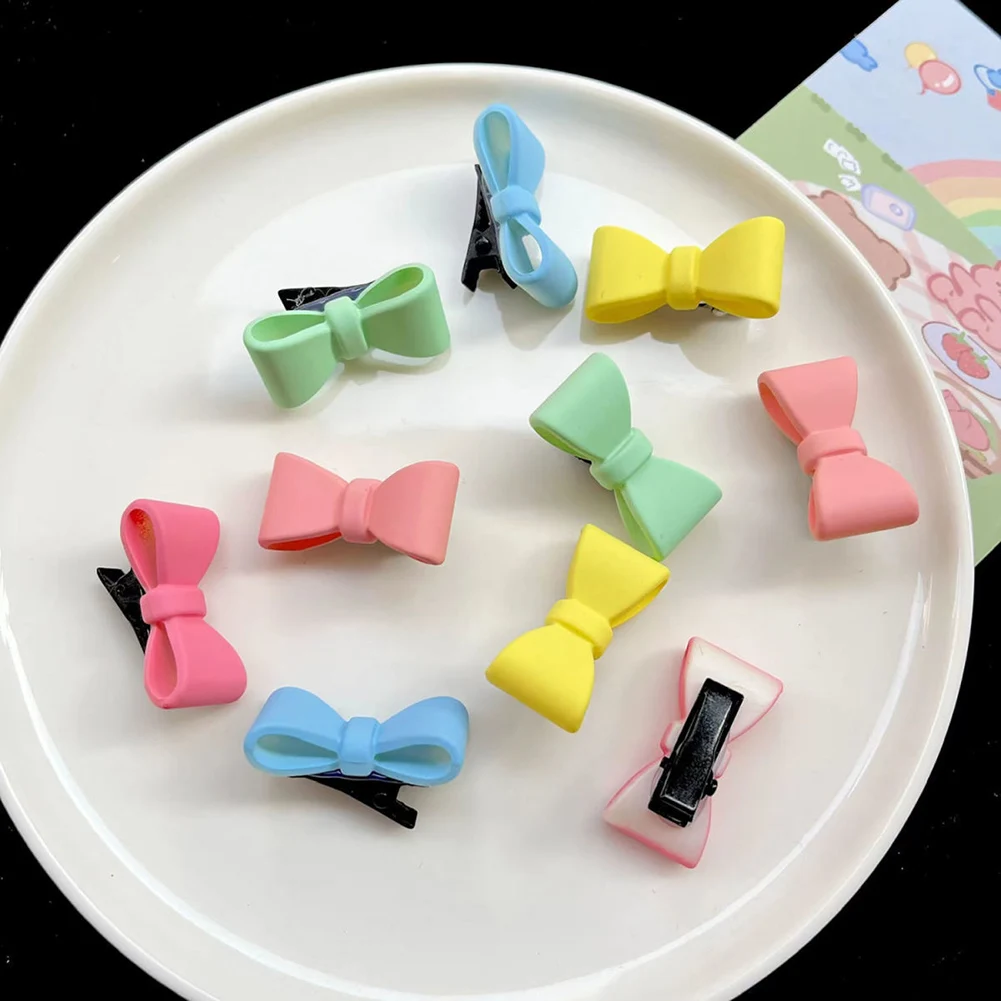 Children's Bow Hairpin Sweet and Cute Mini Duckbill Clip Simple Girls Hair Accessories Bangs Clip Japanese and Korean Headdress
Children's Bow Hairpin Sweet and Cute Mini Duckbill Clip Simple Girls Hair Accessories Bangs Clip Japanese and Korean Headdress