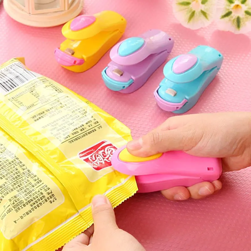 Portable Home Mini Sealing Machine Snack Plastic Bag Travel Manual Heat Sealing Machine
Portable Home Mini Sealing Machine Snack Plastic Bag Travel Manual Heat Sealing Machine