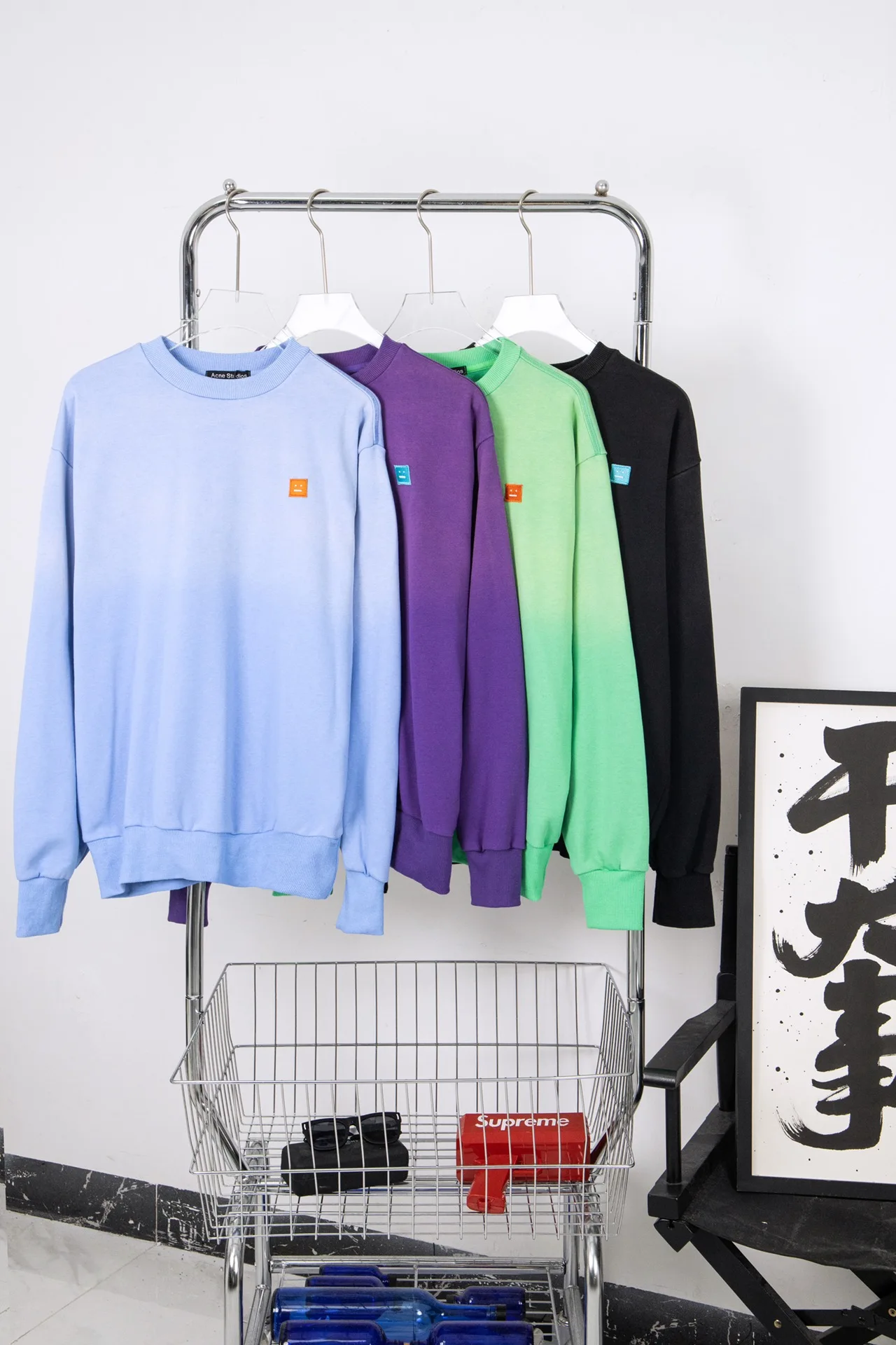 22fw New ACNE STUDIOS Embroidered Smiley Classic Gradient Long Sleeve Sweater
22fw New ACNE STUDIOS Embroidered Smiley Classic Gradient Long Sleeve Sweater