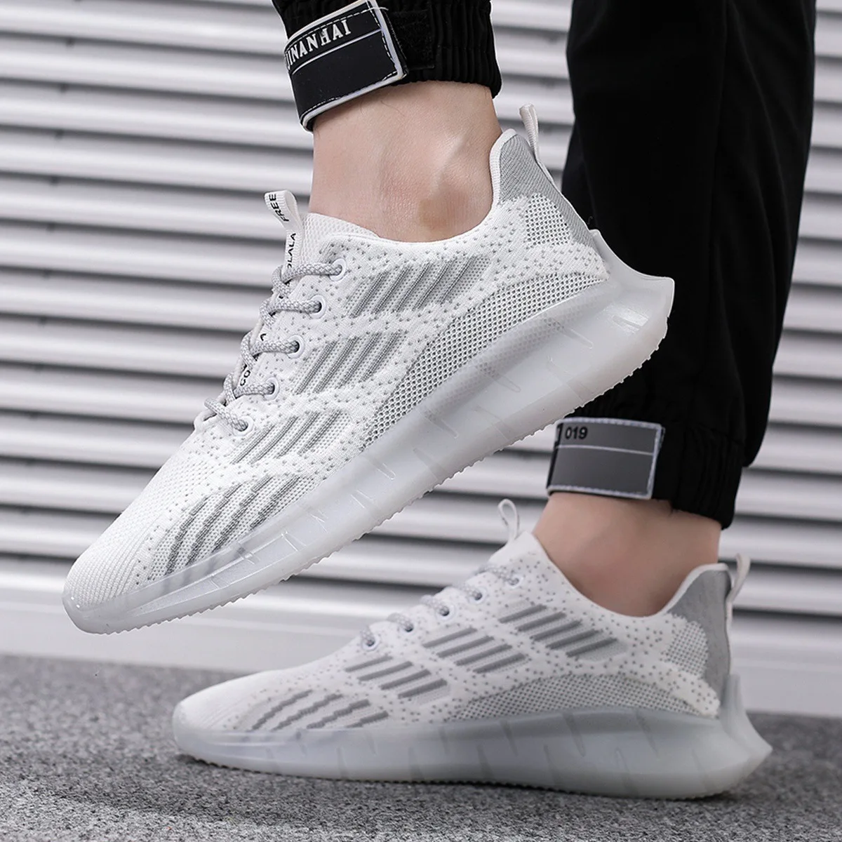 Men's Vulcanized Shoes 2021 New Men Chunky Sneakers Lace-up Platform Men Sneakers Stylish Breathable Adult Male Tenis Footwear
Men's Vulcanized Shoes 2021 New Men Chunky Sneakers Lace-up Platform Men Sneakers Stylish Breathable Adult Male Tenis Footwear