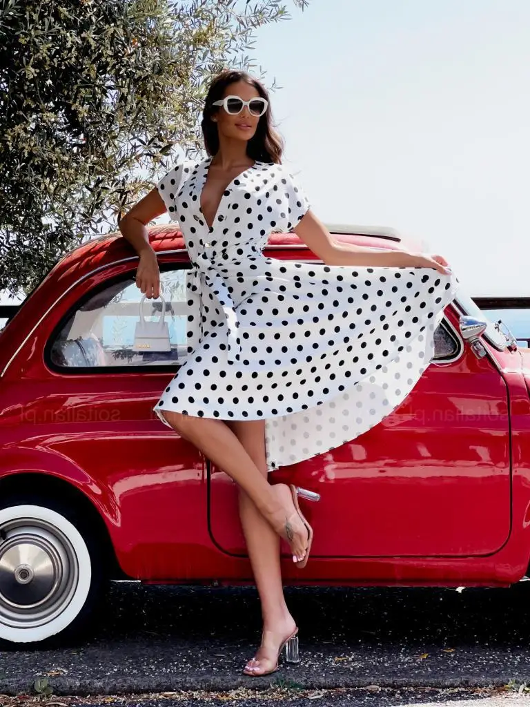 2022 Summer Short Sleeve V-Neck Button Polka Dot Dress Women's Belt A-Line Dress elegant dresses for women платье женское летнее
2022 Summer Short Sleeve V-Neck Button Polka Dot Dress Women's Belt A-Line Dress elegant dresses for women платье женское летнее