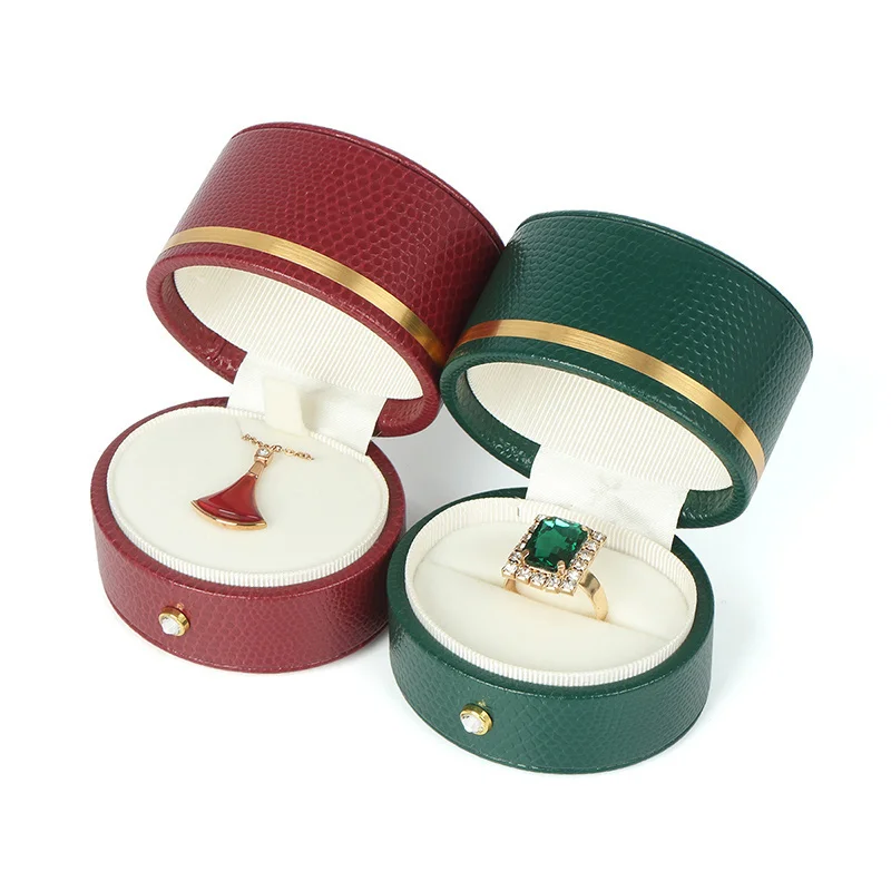 New Arrivals-PU-Leather-Jewelry-Packaging--Display-For-Femal-Ring-Earring-Pendent-Bracelet-Oval-Jewelry-Box
New Arrivals-PU-Leather-Jewelry-Packaging--Display-For-Femal-Ring-Earring-Pendent-Bracelet-Oval-Jewelry-Box