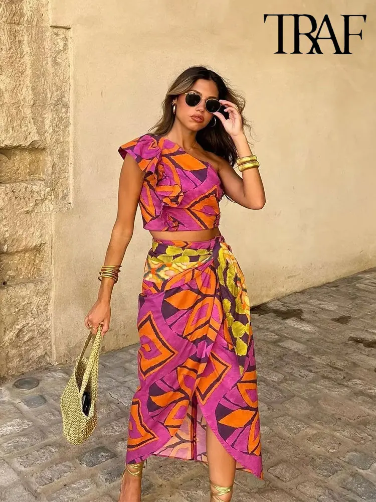 TRAF 2023 Summer Woman Sets Fashion Asymmetric Printed Sleeveless Blouse Tops + Knot Decoration Long Skirts Casual 2 Pieces Sets
TRAF 2023 Summer Woman Sets Fashion Asymmetric Printed Sleeveless Blouse Tops + Knot Decoration Long Skirts Casual 2 Pieces Sets