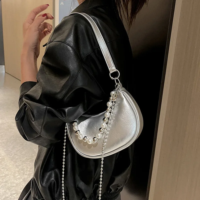 Silver Balck Handbags For Women Designer Luxury 2023 Trend Chic Shoulder Bag Pearl Chain Pu Leather Hobos Bags Crossbody Bags
Silver Balck Handbags For Women Designer Luxury 2023 Trend Chic Shoulder Bag Pearl Chain Pu Leather Hobos Bags Crossbody Bags