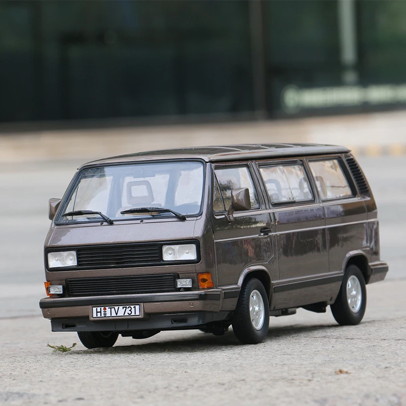 Литье под давлением масштаб 1:18 MPV коммерческая модель автомобиля из сплава коллекция 1990 фургона статический веер с орнаментом подарок суве...
Литье под давлением масштаб 1:18 MPV коммерческая модель автомобиля из сплава коллекция 1990 фургона статический веер с орнаментом подарок суве...