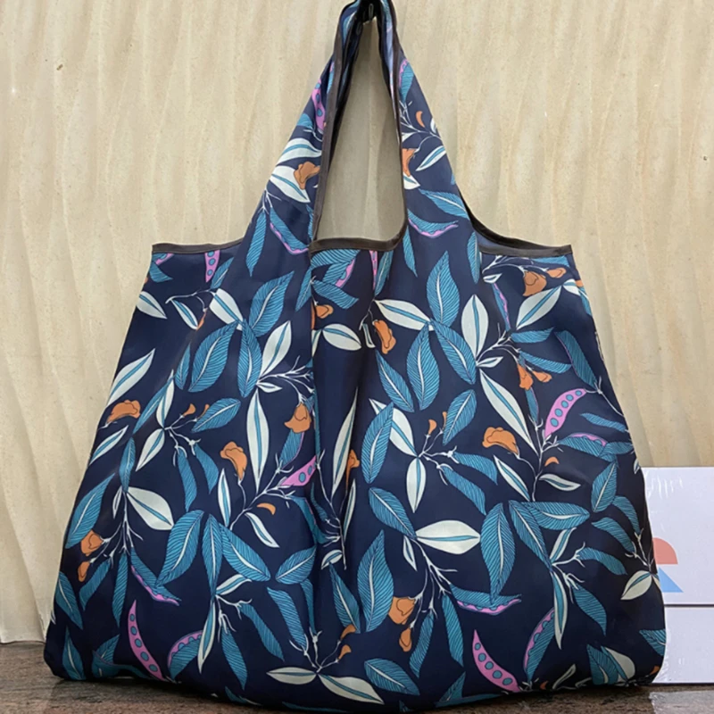 Heavy New Prints Foldable Shopping Bags Reusable Women's Handbags Shoulder Bags Grocery Bags Large 50 Pound Storage Bags
Heavy New Prints Foldable Shopping Bags Reusable Women's Handbags Shoulder Bags Grocery Bags Large 50 Pound Storage Bags