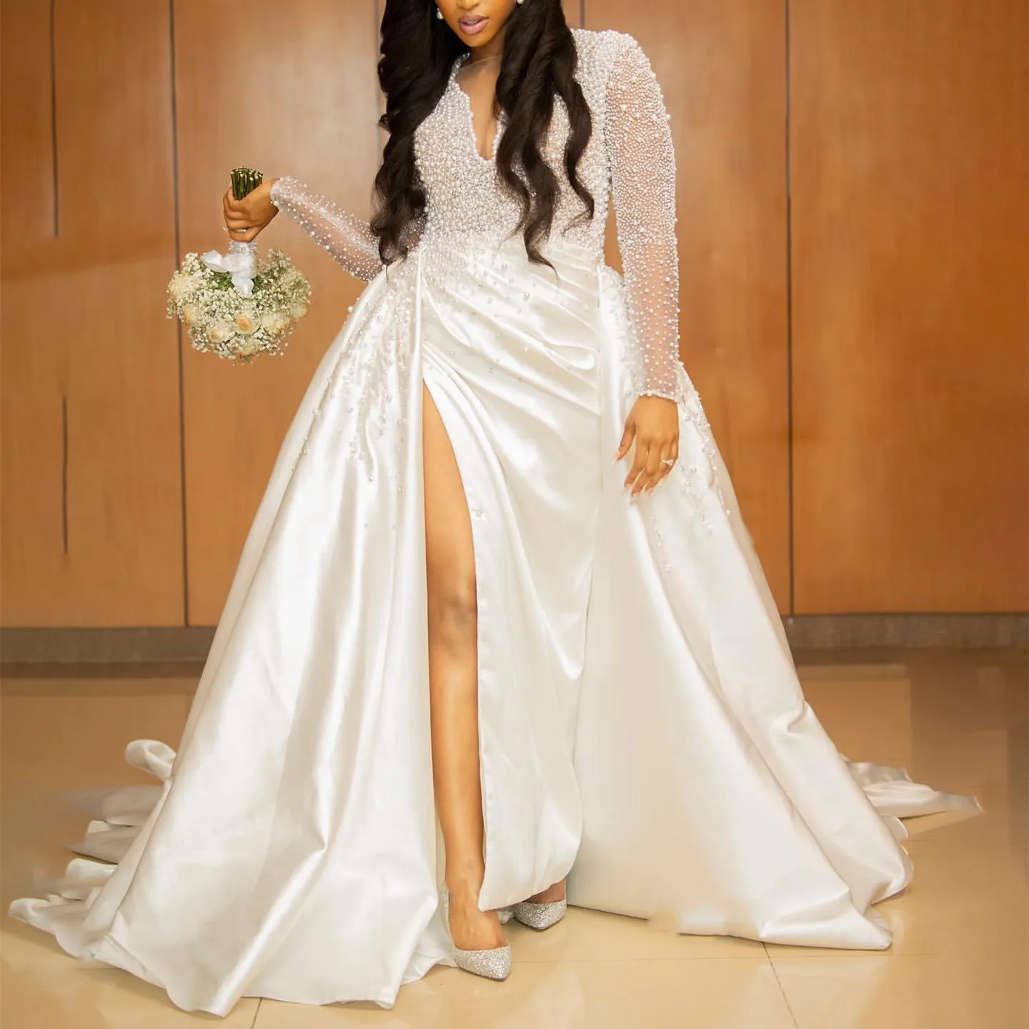 Gorgeous White Pearl Round Neck Party Dress Shiny Long Sleeve Tulle Satin Prom Dresses Beaded High Split Slim Wedding Dress Ves
Gorgeous White Pearl Round Neck Party Dress Shiny Long Sleeve Tulle Satin Prom Dresses Beaded High Split Slim Wedding Dress Ves