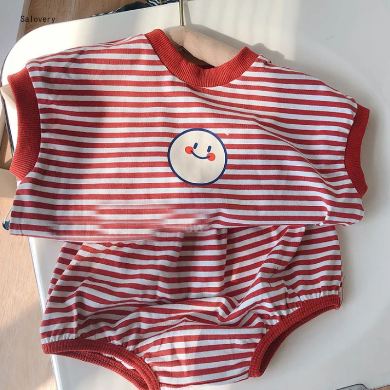 Детская одежда для мальчиков и девочек Летняя Милая полосатая футболка с коротким рукавом + шорты с хлебом комплект из двух предметов из чис... 
Детская одежда для мальчиков и девочек Летняя Милая полосатая футболка с коротким рукавом + шорты с хлебом комплект из двух предметов из чис...