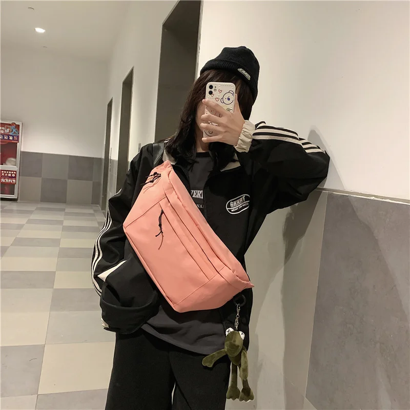 Large Capacity Chest Bag Unisex Fanny Pack Streetwear Chest Bag Hip Hop Banana Bags High Quality Outdoor Big Belt Ms Waist Bag
Large Capacity Chest Bag Unisex Fanny Pack Streetwear Chest Bag Hip Hop Banana Bags High Quality Outdoor Big Belt Ms Waist Bag