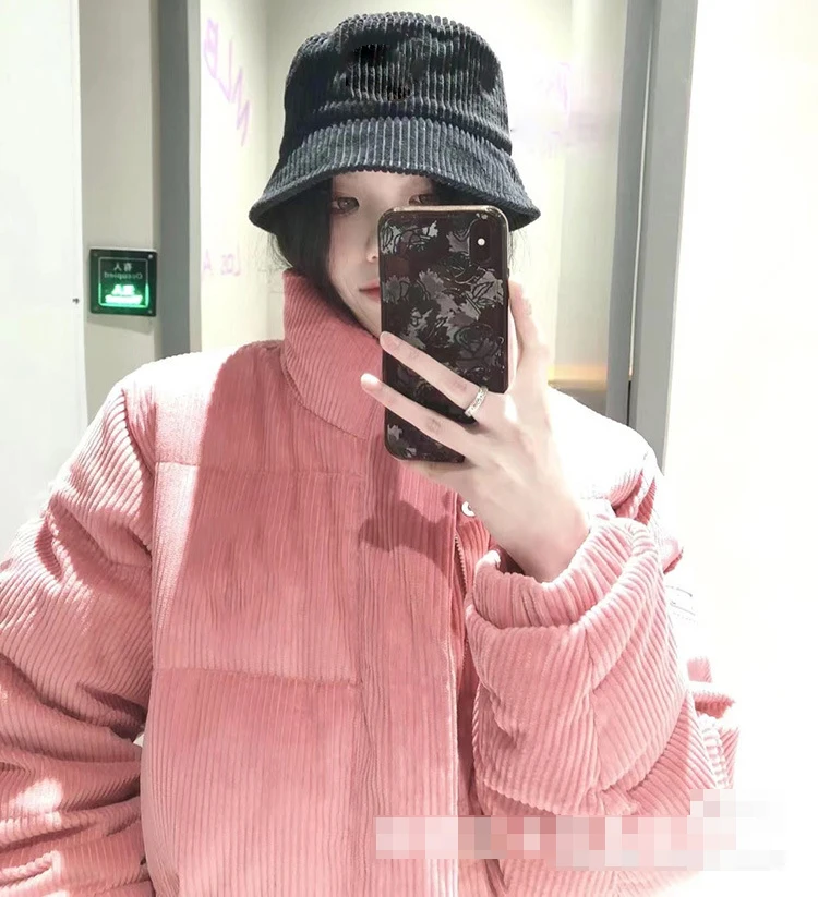 Unisex 2022 Warm Winter New Korean Fashion Long Sleeve Couple Loose Casual Corduroy Short Coats Puffer Duck Down Jacket Women
Unisex 2022 Warm Winter New Korean Fashion Long Sleeve Couple Loose Casual Corduroy Short Coats Puffer Duck Down Jacket Women