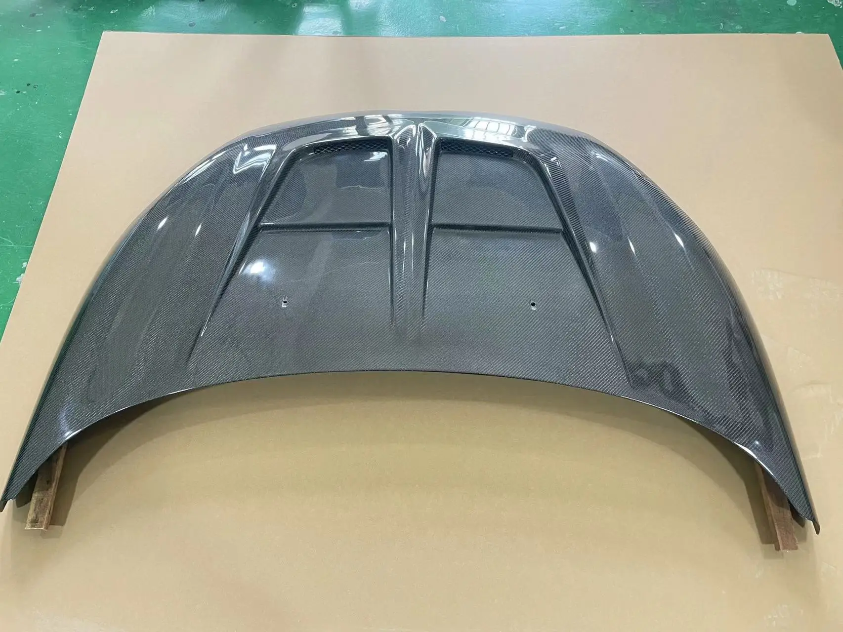 Для Ford Fiesta Высококачественная крышка капота из углеродного волокна с открытым отверстием стиль Тюнинг автомобиля снаружи
Для Ford Fiesta Высококачественная крышка капота из углеродного волокна с открытым отверстием стиль Тюнинг автомобиля снаружи