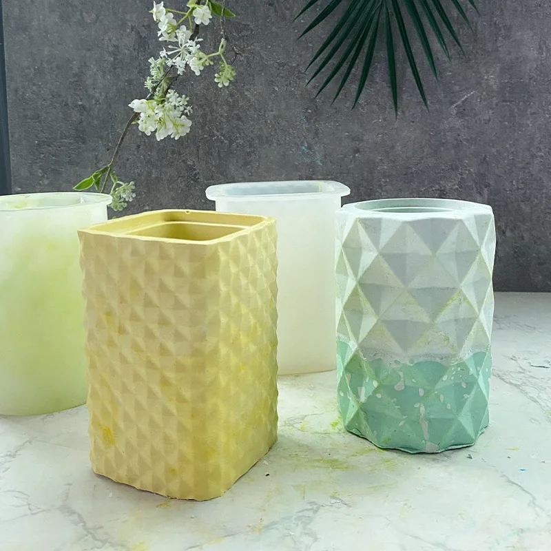 DIY Crystal Glue Faceted Pen Holder Storage Box Ornament Decoration Diamond Cut Surface Silicone Mold
DIY Crystal Glue Faceted Pen Holder Storage Box Ornament Decoration Diamond Cut Surface Silicone Mold