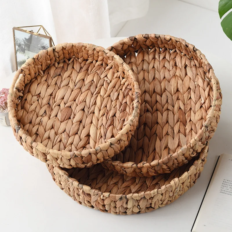 Handwoven Rattan Water Hyacinth Basket Fruit Snack Bread Basket Cosmetic Round Storage Tray Kitchen Supplies Photographic Props
Handwoven Rattan Water Hyacinth Basket Fruit Snack Bread Basket Cosmetic Round Storage Tray Kitchen Supplies Photographic Props