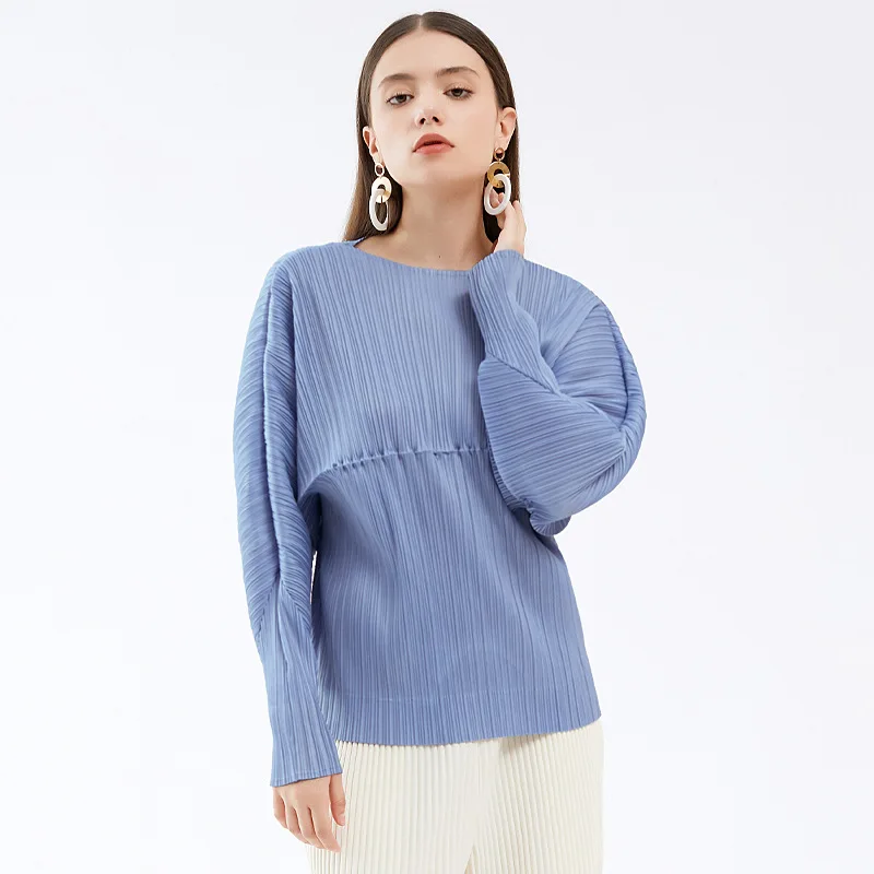 Miyaki Pleated Plus Size Tops Fall 2022 Winter New Women Long Sleeve Round Neck Niche Causal Elegant T-shirt Aesthetic Clothes
Miyaki Pleated Plus Size Tops Fall 2022 Winter New Women Long Sleeve Round Neck Niche Causal Elegant T-shirt Aesthetic Clothes