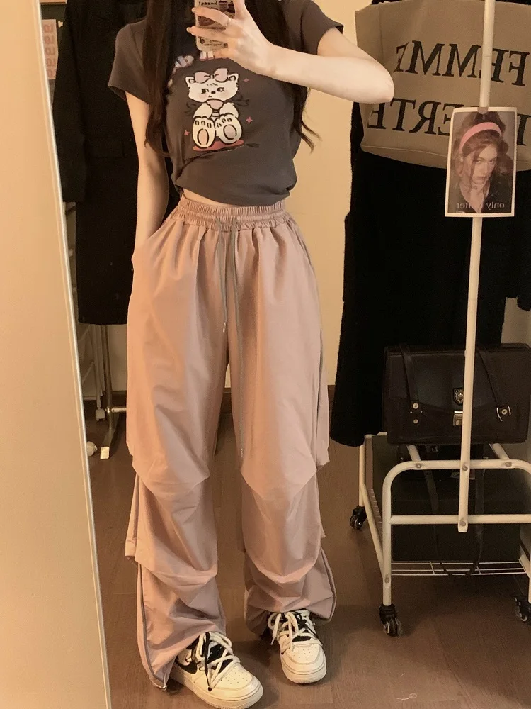 GBB3284 Workwear wide leg pants, summer Korean version 2023, new design sense, high waist, slim pleated casual pants trend
GBB3284 Workwear wide leg pants, summer Korean version 2023, new design sense, high waist, slim pleated casual pants trend