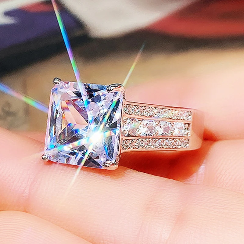 Huitan Gorgeous Big Princess Square Cubic Zirconia Ring Women for Wedding Bling Bling Female Accessories Party Fashion Jewelry
Huitan Gorgeous Big Princess Square Cubic Zirconia Ring Women for Wedding Bling Bling Female Accessories Party Fashion Jewelry