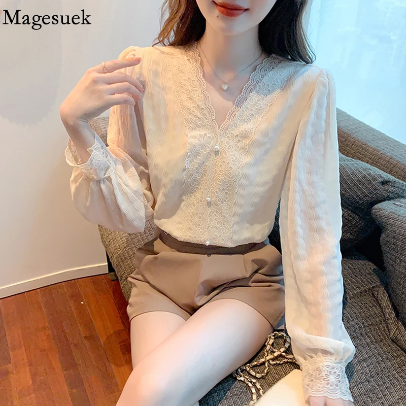 Women Flower Lace Sleeve Chiffon Blouse 2022 Spring V-neck Loose Lace Ladies Shirt Fashion Lantern Long Sleeve Apricot Top 18937
Women Flower Lace Sleeve Chiffon Blouse 2022 Spring V-neck Loose Lace Ladies Shirt Fashion Lantern Long Sleeve Apricot Top 18937