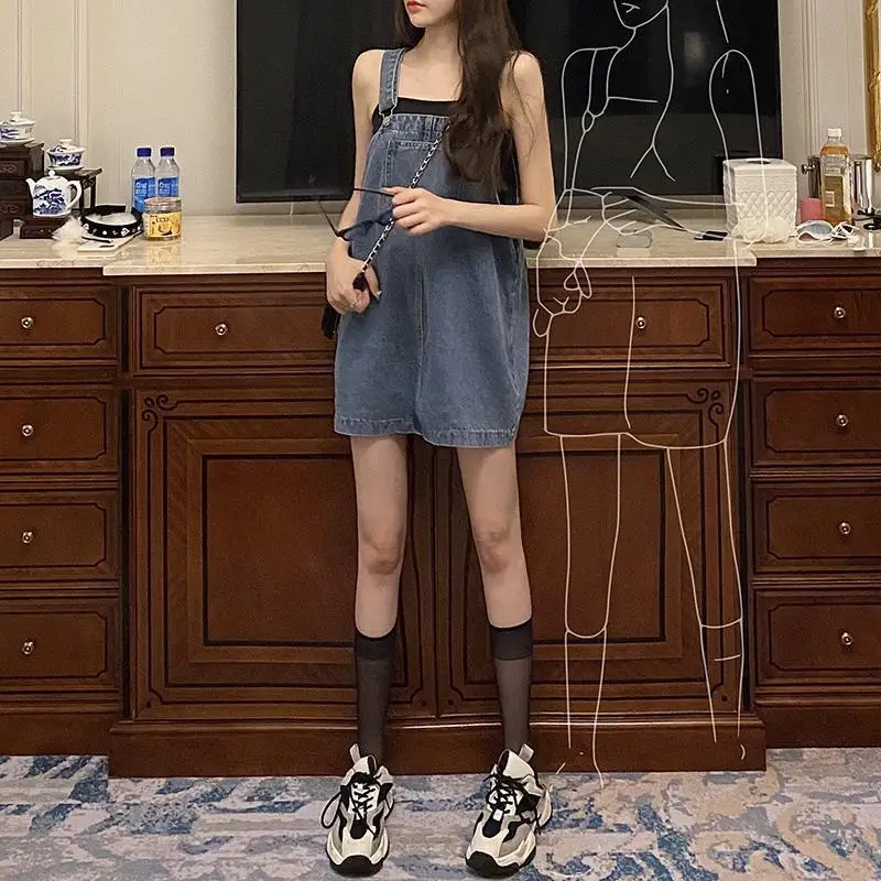 Y2k Korean 2000s Fashion Denim Dresses for Large Women Plus Size Summer Casual Teen Strap Retro Jeans Loose Overall Dress Women
Y2k Korean 2000s Fashion Denim Dresses for Large Women Plus Size Summer Casual Teen Strap Retro Jeans Loose Overall Dress Women