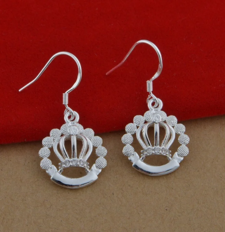 ANGLANG Classic Crown Design Cubic Zircon Earrings Meaningful Anniversary Present Vintage Party Accessories Wholesale
ANGLANG Classic Crown Design Cubic Zircon Earrings Meaningful Anniversary Present Vintage Party Accessories Wholesale
