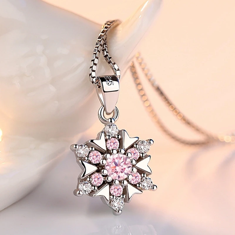 Top Quality Silver Color Women Necklace Fashion Snowflake Pendant Necklaces For Women Anniversary Party Jewelry Accessories Gift 
Top Quality Silver Color Women Necklace Fashion Snowflake Pendant Necklaces For Women Anniversary Party Jewelry Accessories Gift