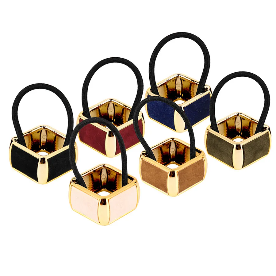 Punk Square Suede Hair Clips Women Crystal Ponytail Hair Cuff Wrap Tie Band Ring Rope Elegant Girl Hair Accessories Headwear
Punk Square Suede Hair Clips Women Crystal Ponytail Hair Cuff Wrap Tie Band Ring Rope Elegant Girl Hair Accessories Headwear