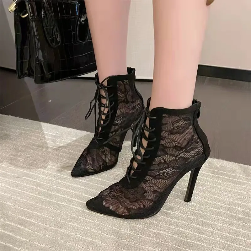 Ladies Roman Sandals High Heels Net Solid Color Pointed Stiletto Front Lace Breathable Women Mesh
Ladies Roman Sandals High Heels Net Solid Color Pointed Stiletto Front Lace Breathable Women Mesh
