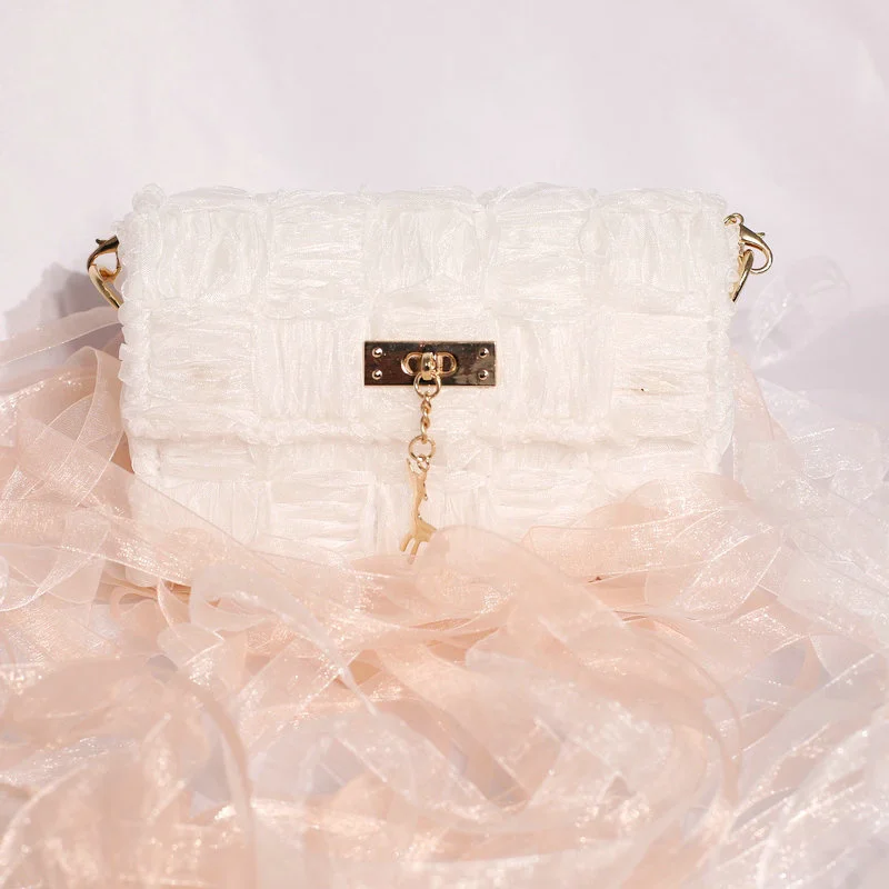 Ribbon mesh self-made messenger hand-made adult DIY material bag Crochet Wool elegant woven bag
Ribbon mesh self-made messenger hand-made adult DIY material bag Crochet Wool elegant woven bag