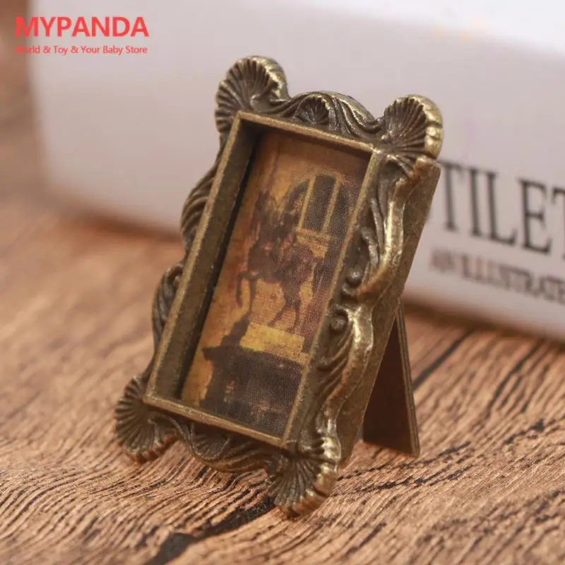 1Pc 1:12 Dollhouse Miniature Retro Picture Frame Photo Doll House Accessory Toy Miniature Accessories For Children 3CM*3.8CM
1Pc 1:12 Dollhouse Miniature Retro Picture Frame Photo Doll House Accessory Toy Miniature Accessories For Children 3CM*3.8CM