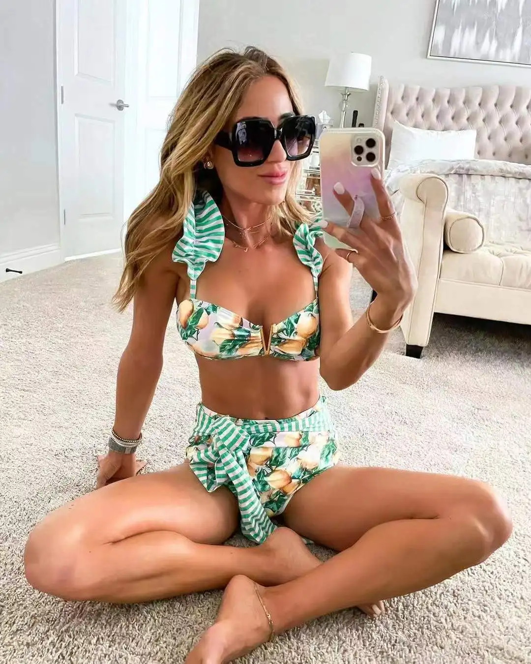 Сексуальные бикини, женский купальник, бандо, комплект бикини пуш-ап с оборками на плечах, купальный костюм с высокой талией, бикини с принто...
Сексуальные бикини, женский купальник, бандо, комплект бикини пуш-ап с оборками на плечах, купальный костюм с высокой талией, бикини с принто...