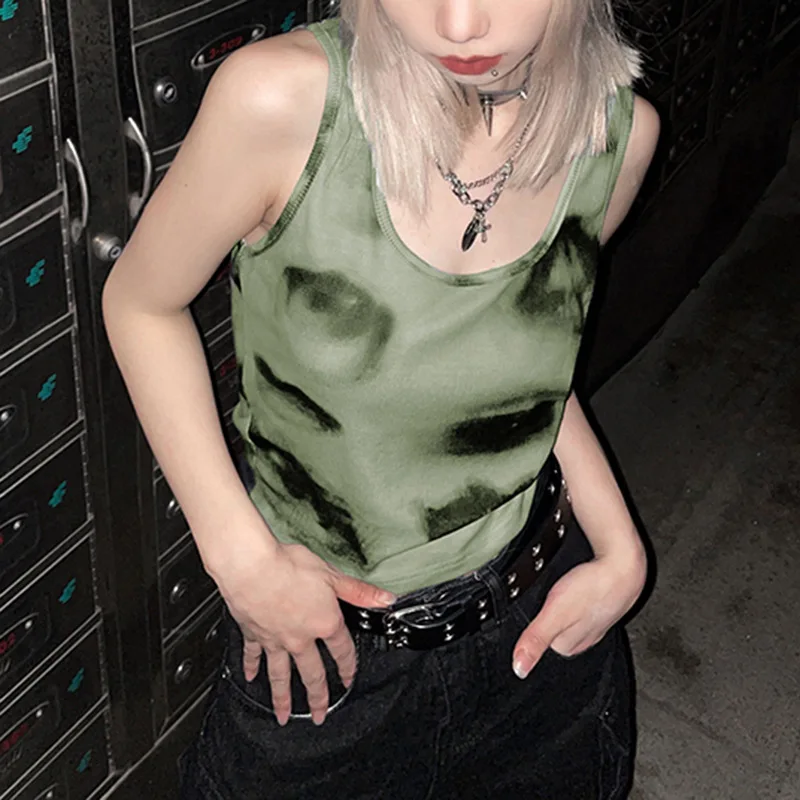 Abstract Print Streetwear Women Sleeveless Top Personality Girl Square Collar Sexy Slim T-shirt Short Vest Woman Summer Tank
Abstract Print Streetwear Women Sleeveless Top Personality Girl Square Collar Sexy Slim T-shirt Short Vest Woman Summer Tank