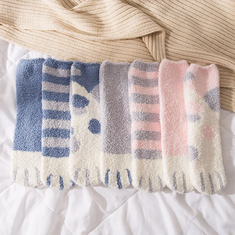 Осенне-зимние плюшевые и утолщенные теплые носки средней длины милые носки для сна с мультяшными животными дома носки для пола
Осенне-зимние плюшевые и утолщенные теплые носки средней длины милые носки для сна с мультяшными животными дома носки для пола