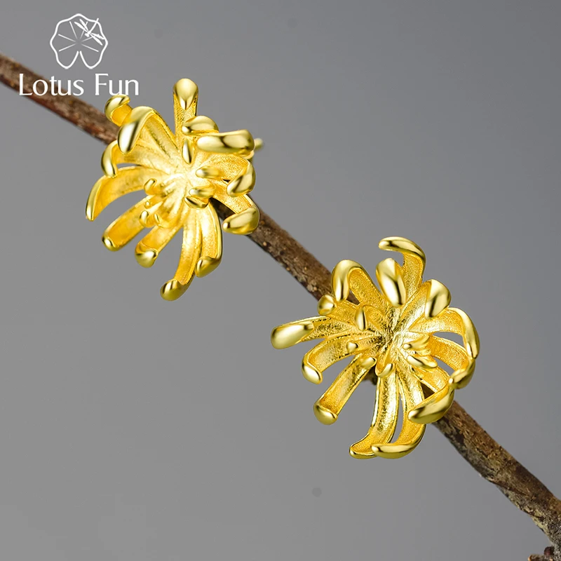 Lotus Fun 18K Gold Elegant Chrysanthemum Flower Stud Earrings for Women Original Real 925 Sterling Silver New in Fine Jewelry
Lotus Fun 18K Gold Elegant Chrysanthemum Flower Stud Earrings for Women Original Real 925 Sterling Silver New in Fine Jewelry