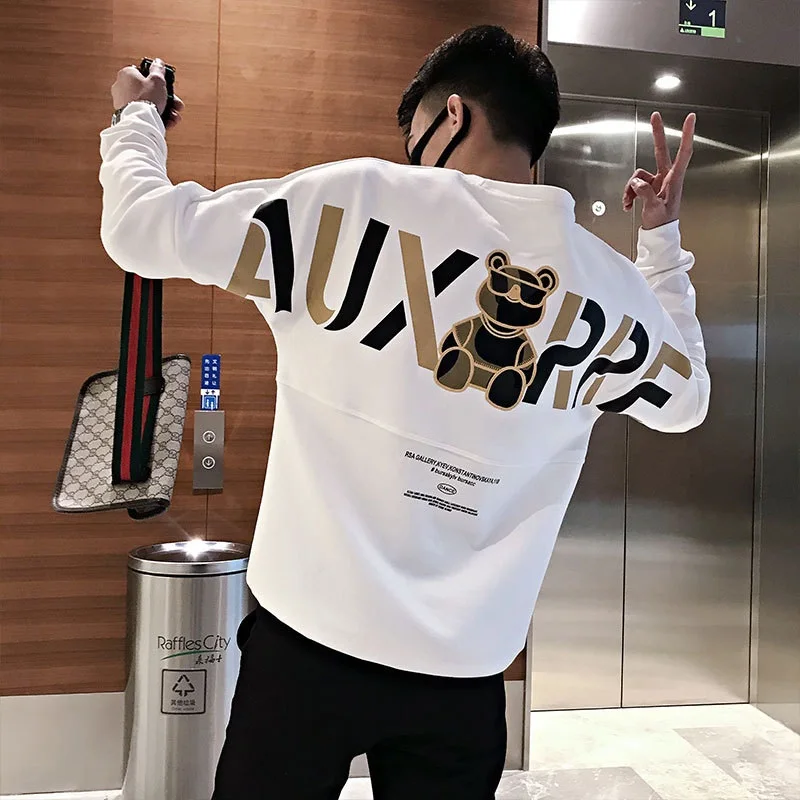 Round Neck Long-sleeved T-shirt Men's Korean Version of The Trend of Couple Sweatshirts Spring and Autumn Harajuku Pullover
Round Neck Long-sleeved T-shirt Men's Korean Version of The Trend of Couple Sweatshirts Spring and Autumn Harajuku Pullover