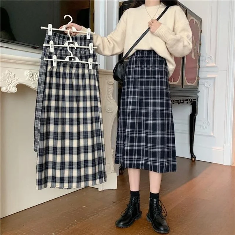 Korean Women's Spring Autumn Vintage Plaid Skirt Women Elegant Chic Vintage Long Skirt High Waist Elastic A-line Casual Skirts
Korean Women's Spring Autumn Vintage Plaid Skirt Women Elegant Chic Vintage Long Skirt High Waist Elastic A-line Casual Skirts