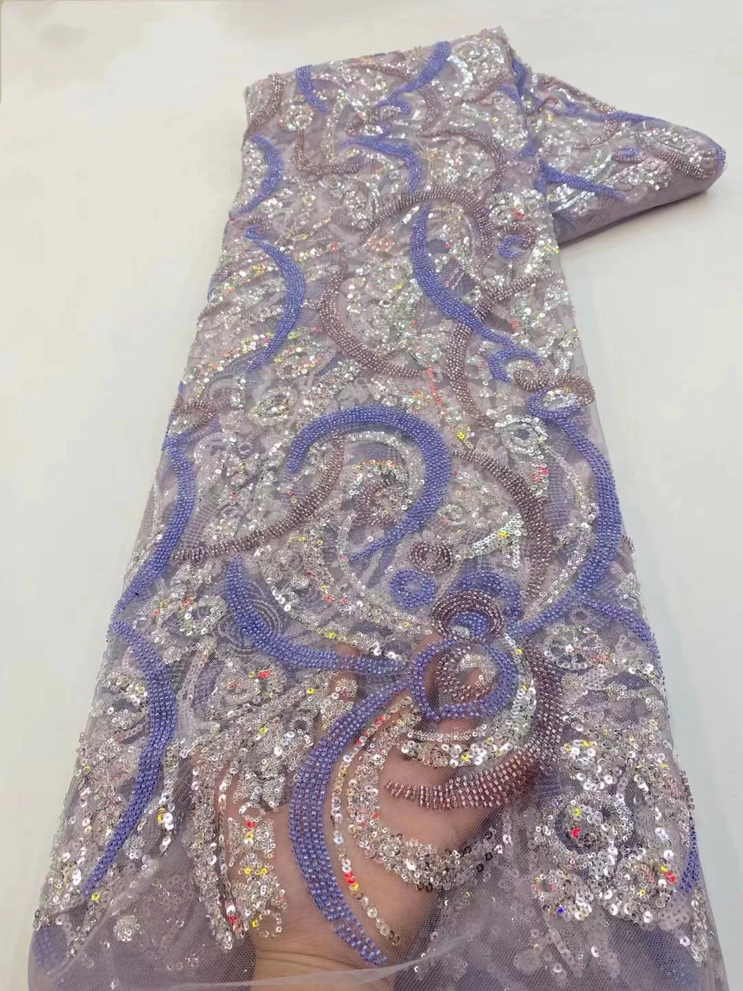 Высококачественная африканская Тяжелая бусина Madison, французская Тюлевая кружевная ткань, Высококачественная нигерийская сетчатая ткань с блестками для свадебной фотосессии
Высококачественная африканская Тяжелая бусина Madison, французская Тюлевая кружевная ткань, Высококачественная нигерийская сетчатая ткань с блестками для свадебной фотосессии