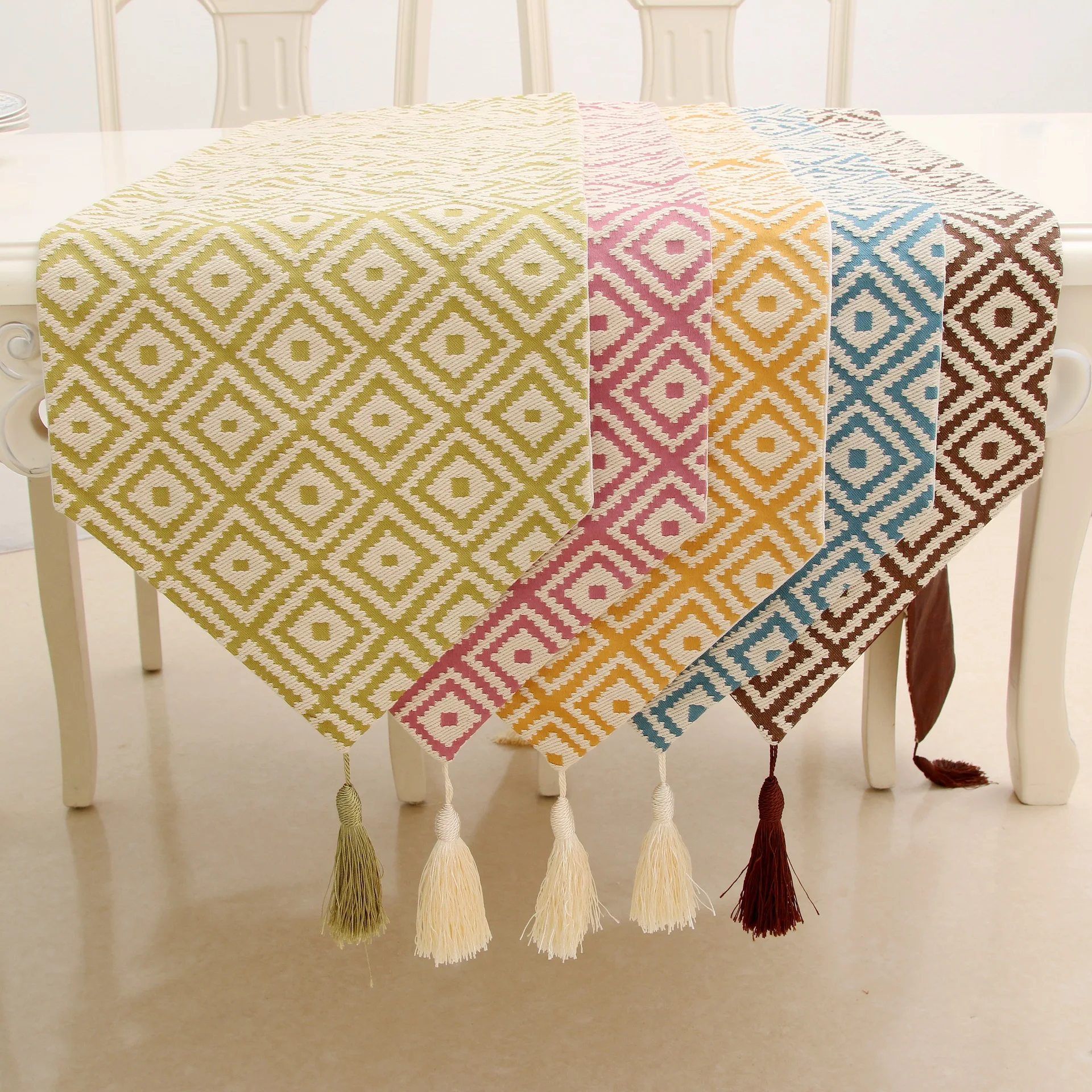 Nordic thick cotton and linen modern minimalist geometric pattern diamond grid coffee table TV cabinet table bunting cloth
Nordic thick cotton and linen modern minimalist geometric pattern diamond grid coffee table TV cabinet table bunting cloth