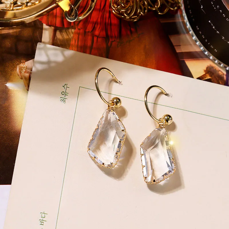 Korean Fashion Irregular Crystal Geometric Dangle Drop Earrings for Women Acrylic Resin Statement Jewelry Wedding Female Gold
Korean Fashion Irregular Crystal Geometric Dangle Drop Earrings for Women Acrylic Resin Statement Jewelry Wedding Female Gold