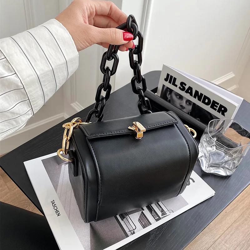 Handbag Ladies 2021 Leather Winter New Trendy Fashion Shoulder Bag Niche Messenger Bag Wild Portable Box Small Square Bag
Handbag Ladies 2021 Leather Winter New Trendy Fashion Shoulder Bag Niche Messenger Bag Wild Portable Box Small Square Bag