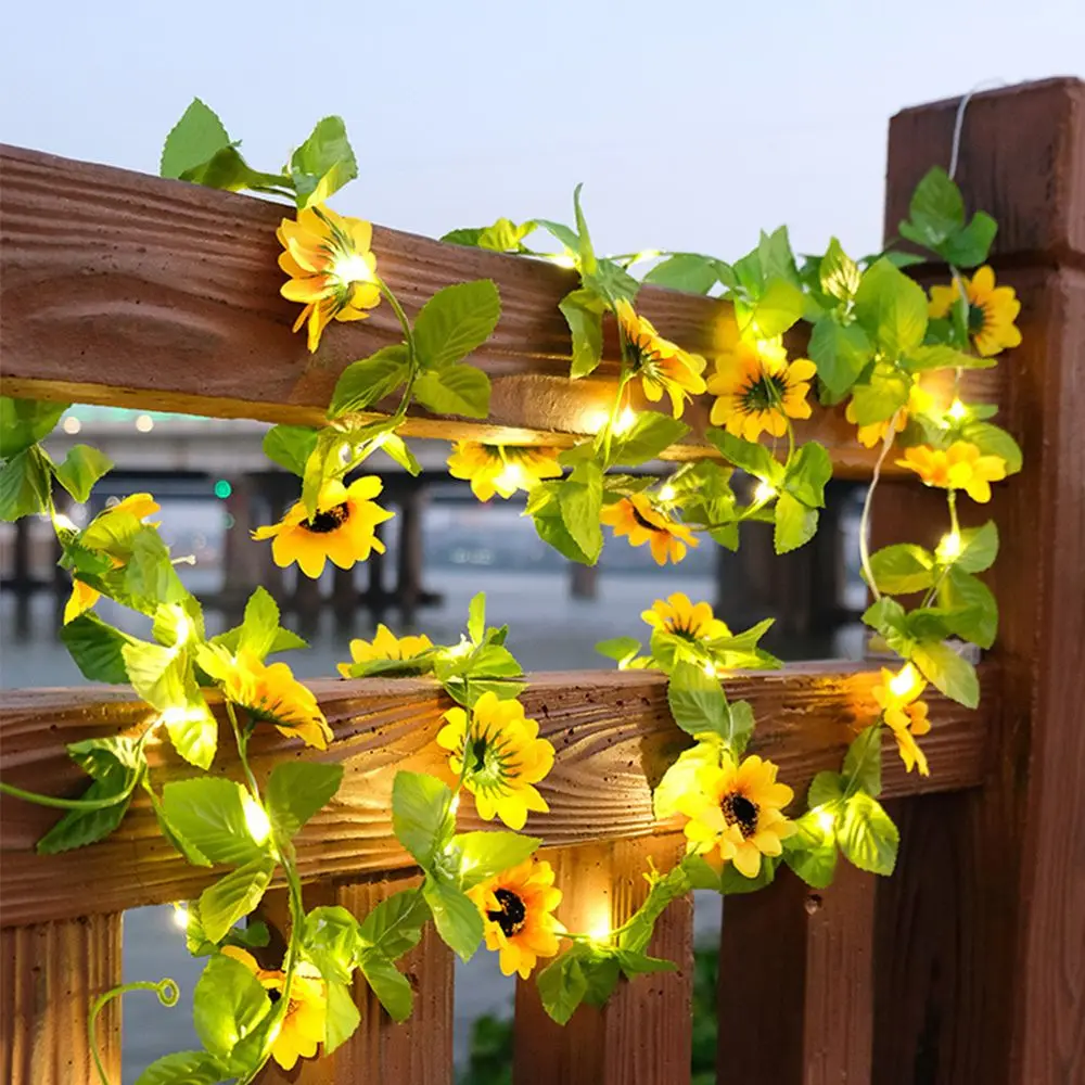 Warm Light Party LED Outdoor Wall Fence Lamp Solar Powered Sunflower Lights Fairy String Lights Garden Decoration
Warm Light Party LED Outdoor Wall Fence Lamp Solar Powered Sunflower Lights Fairy String Lights Garden Decoration